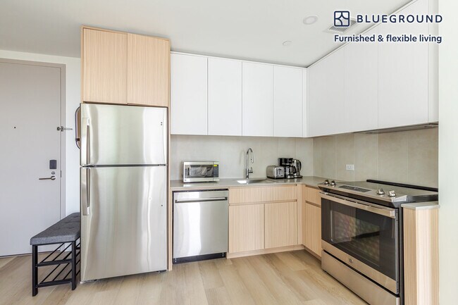 Building Photo - 240 3rd Ave