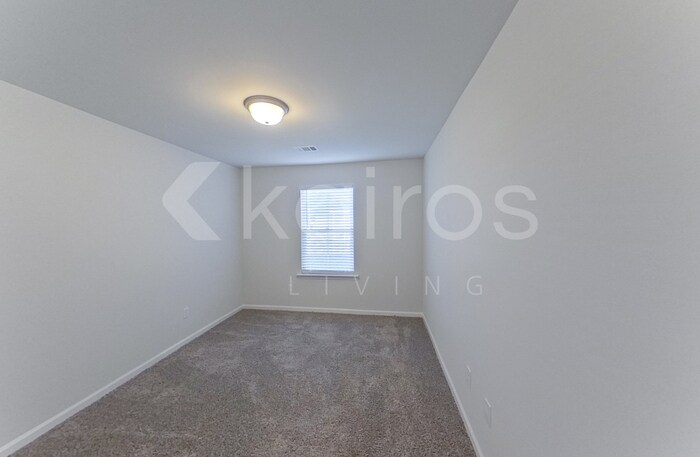 Building Photo - 132 Western Red Cedar Dr