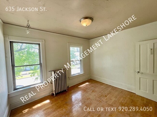 Building Photo - 635 Jackson St
