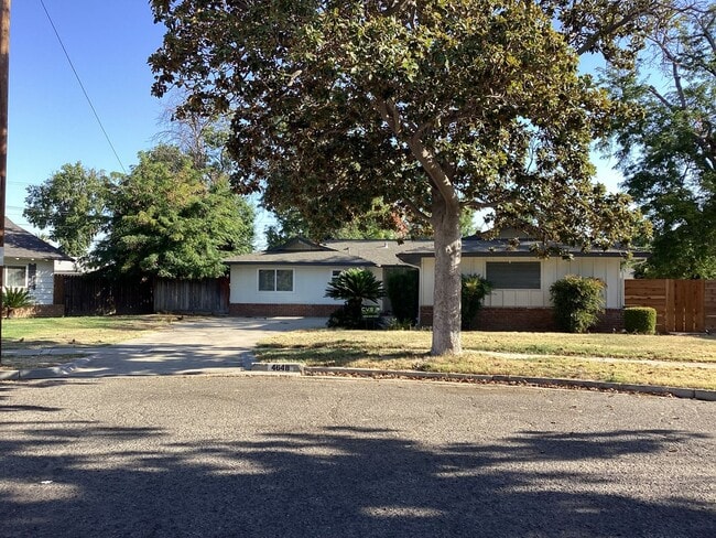 Building Photo - 4648 N 6th St