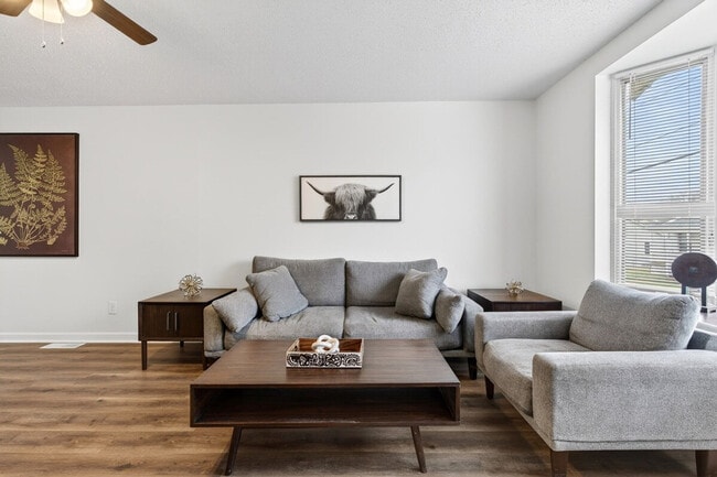 Building Photo - 146 W Felton Ave