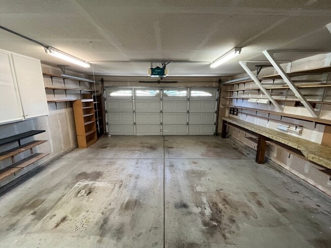 Building Photo - 1453 Woodmere Rd