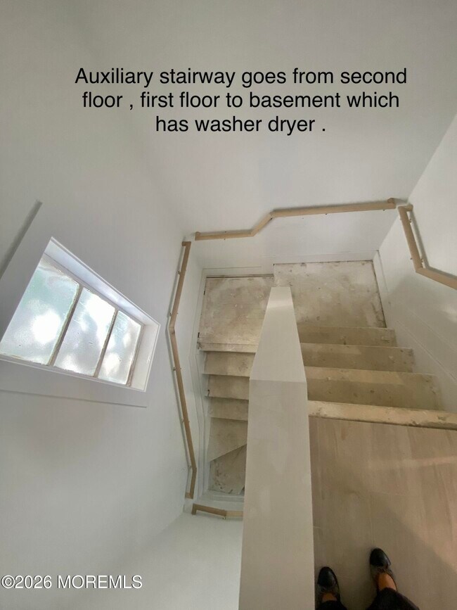 Building Photo - 666 Ocean Ave N