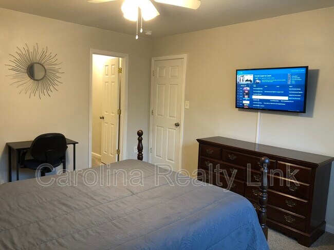 Building Photo - 5534 Allen Rd E