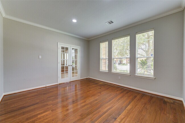 Building Photo - 3819 Rivermoss Ln