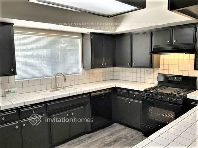 Building Photo - 35334 Mountain View St