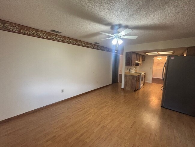 Building Photo - Corner lot house in 55+ community
