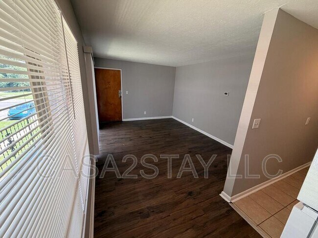 Building Photo - 5107 Malibu Ct