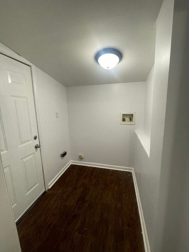 Building Photo - Welcome to your next chapter in comfort, c...