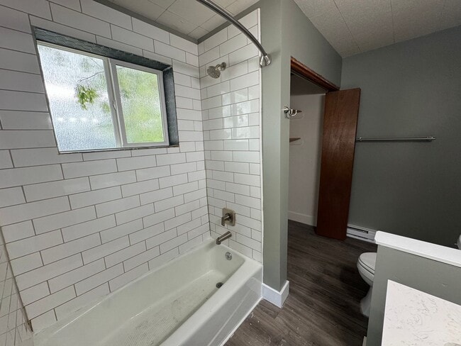 Building Photo - Incredible Downtown Location - 3 BR Home j...