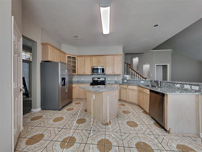 Building Photo - 10834 Golden Sunshine Dr