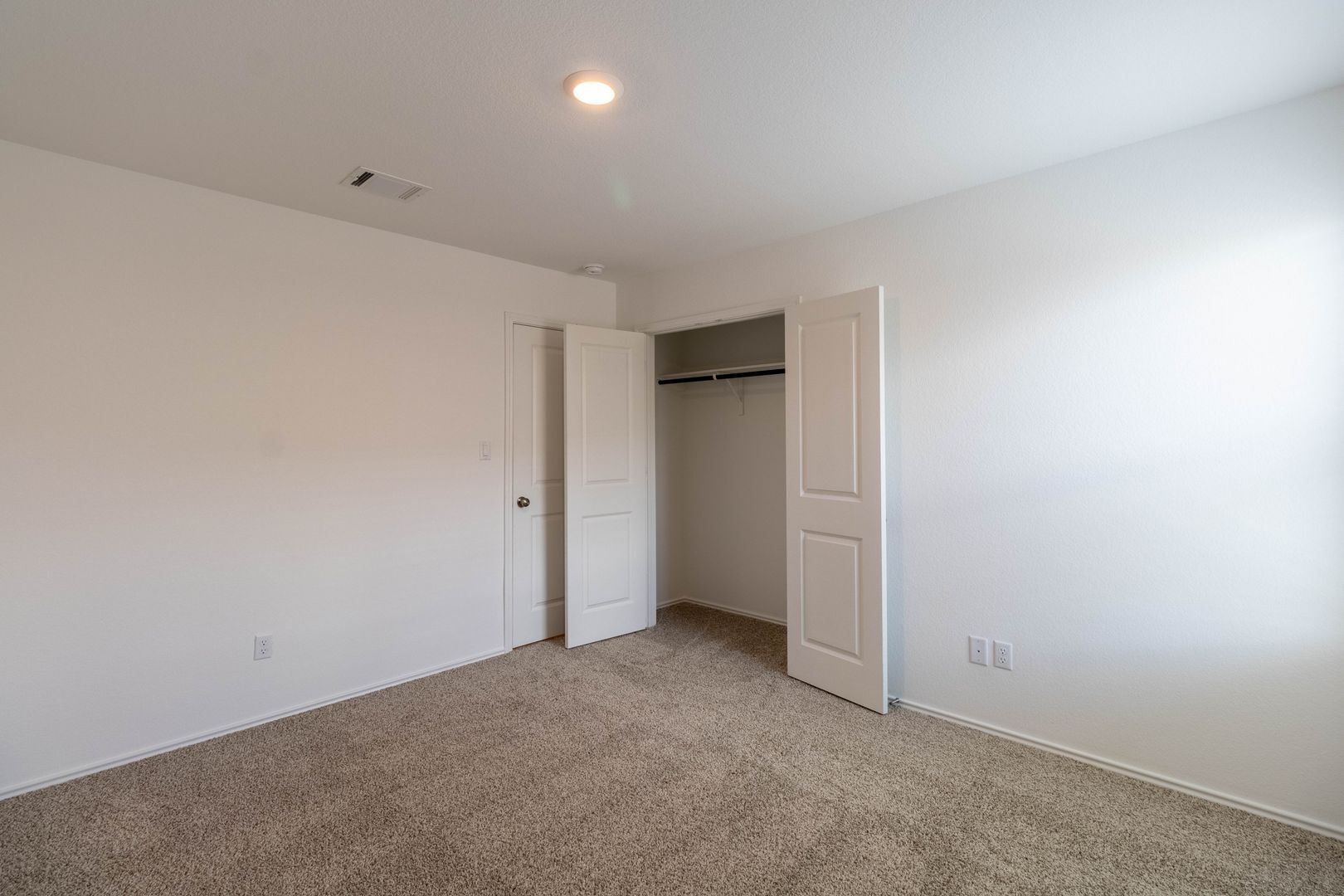 Building Photo - 5601 Bellissima Way