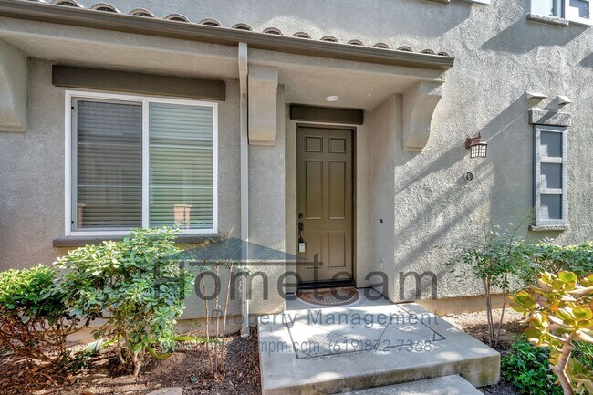 Building Photo - 2 BR / 2.5 BA 1244 Sq ft. San Miguel Ranch/ Chula Vista Townhome