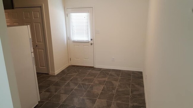 Building Photo - 12747 Westbrook Dr