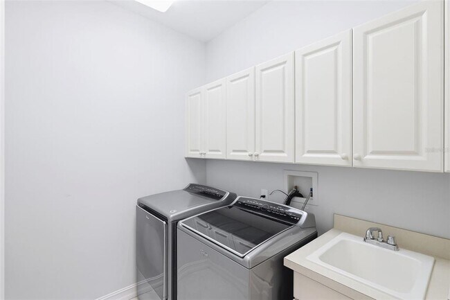 Building Photo - 110 Curry Rise Ct