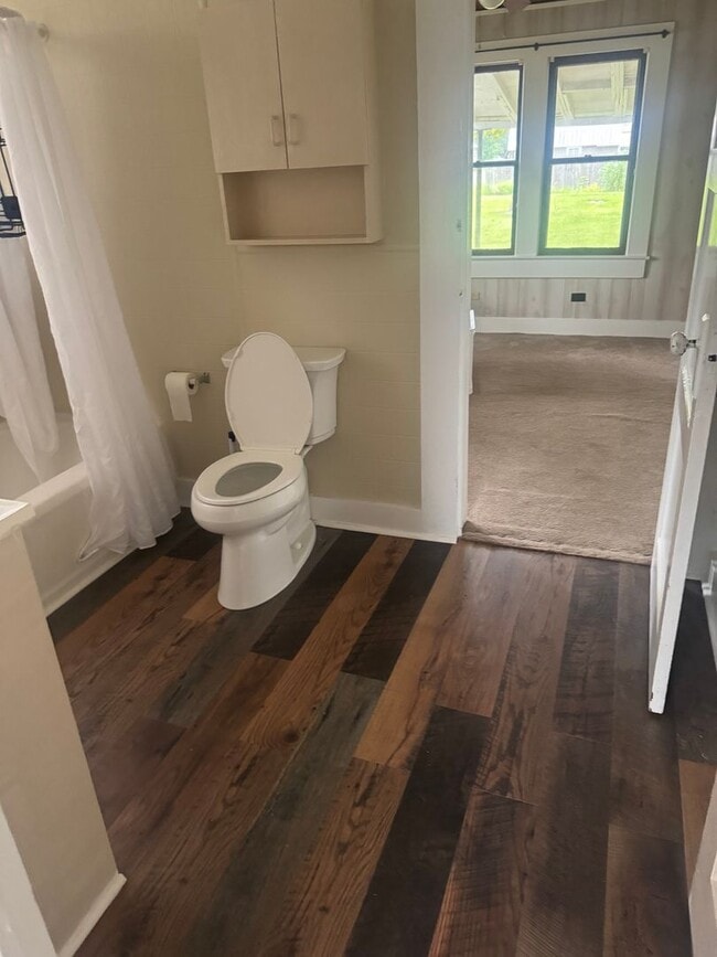 Building Photo - Charming 2 Bedroom 1 Bath In Boyce!