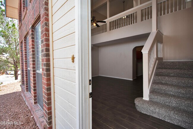 Building Photo - 11726 Stone Castle Dr