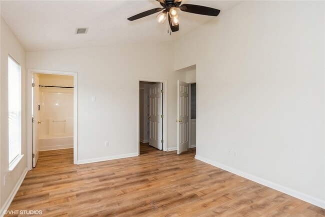 Building Photo - 8705 Lost Valley Dr