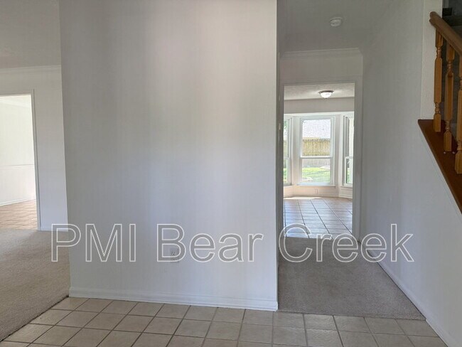 Building Photo - 7818 Sunny Ridge Dr