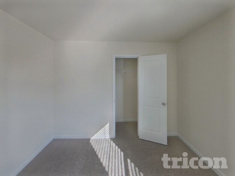 Building Photo - 130 Avondale Blvd SE