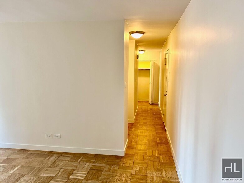 Building Photo - East 79th Street