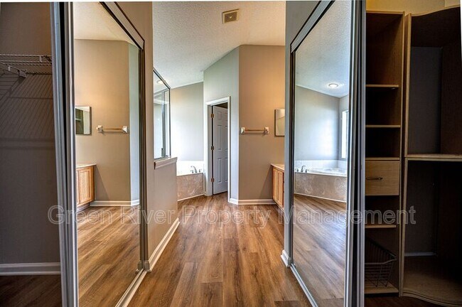 Building Photo - 3174 White Heron Trail