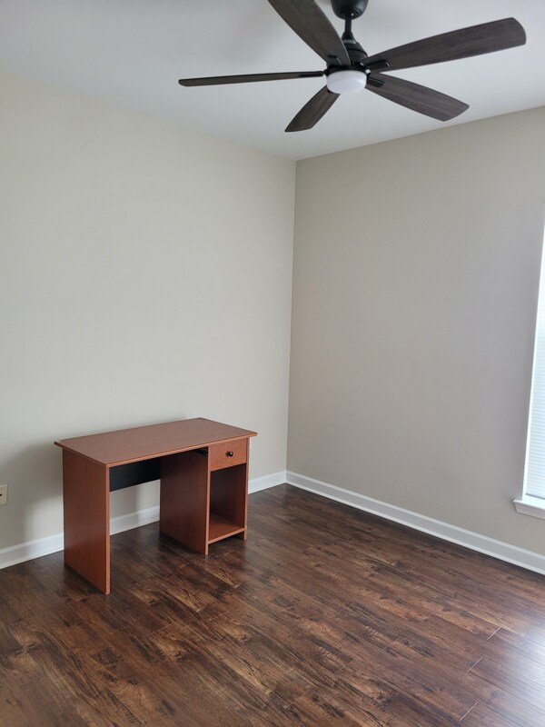 Building Photo - 9809 Hyde Glen Ct