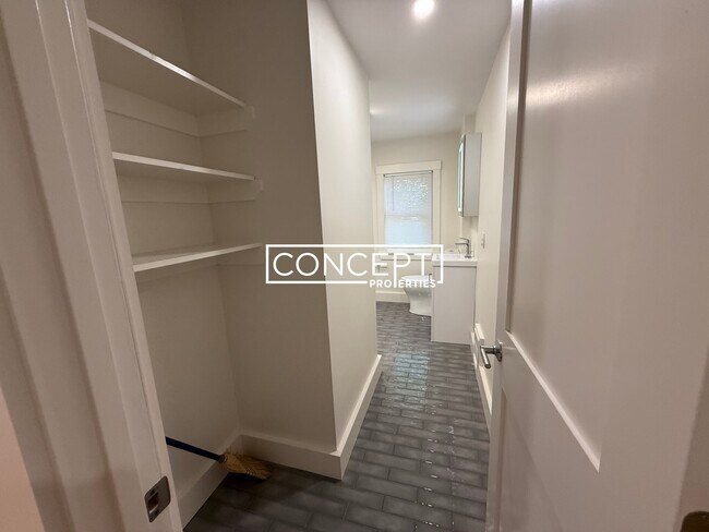 Building Photo - 38A Gibson St. Unit 3B