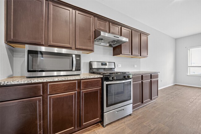 Building Photo - 2330 Georgina Falls Dr