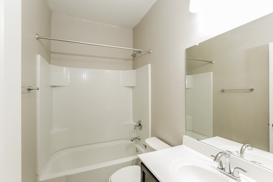 Building Photo - 6861 S Blue Hills Dr
