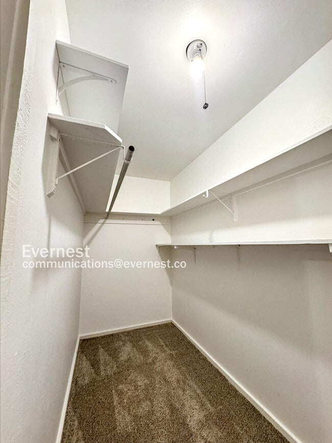 Building Photo - 8060 Niwot Rd