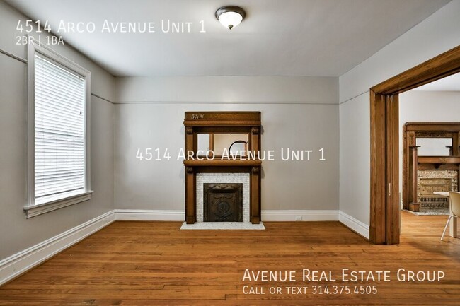 Building Photo - Charming 2-Bedroom Unit Near The Grove!