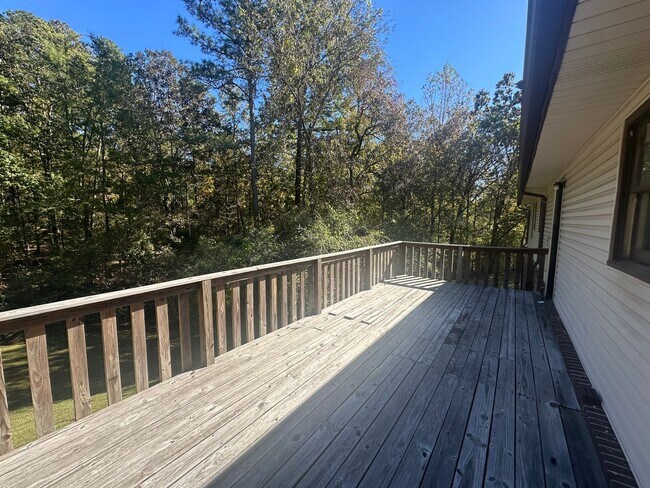 Building Photo - Charming 3-Bedroom, 2-Bath Home in Peaceful Ohatchee Setting