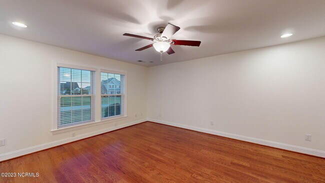 Building Photo - 202 Tidewater Dr
