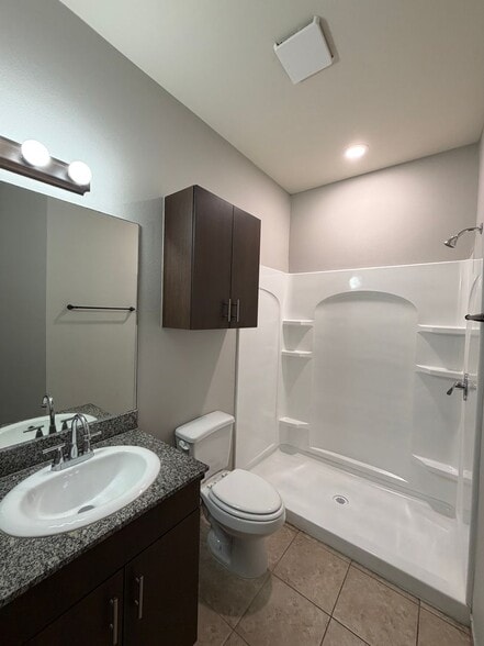 Building Photo - 201 S 5th St