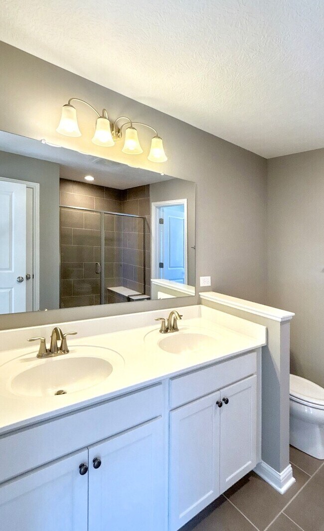 Building Photo - 6495 Drasco Dr