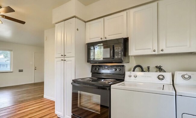 Building Photo - Prentice