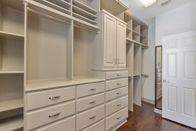 Building Photo - 6334 Collina Springs Ct