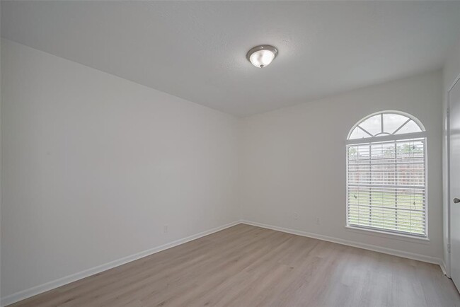 Building Photo - 11235 FM1764
