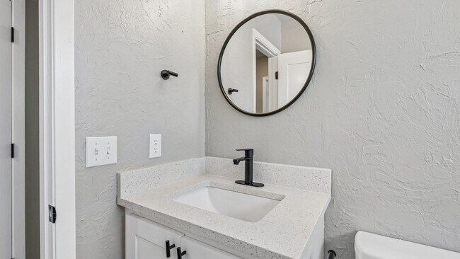 Building Photo - Charming 3 Bedroom Home +BONUS Room with Spacious Backyard