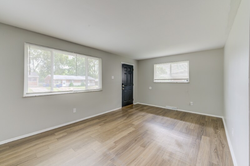 Building Photo - 4063 Esseldale Dr