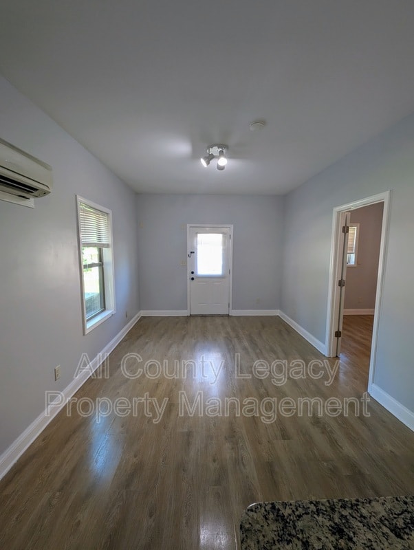 Building Photo - 149 Oatgrass Dr