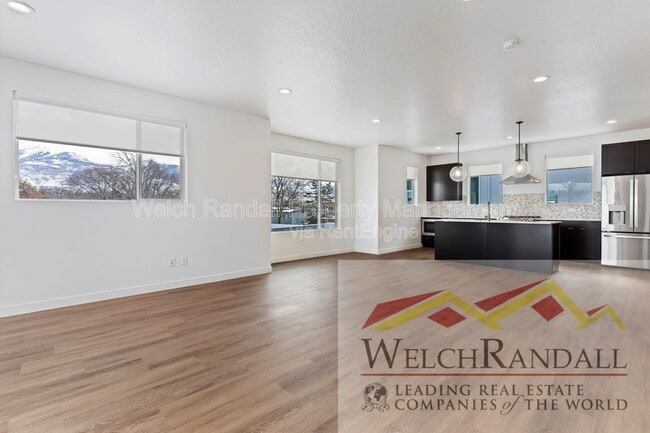 Building Photo - 507 E Alice Wy