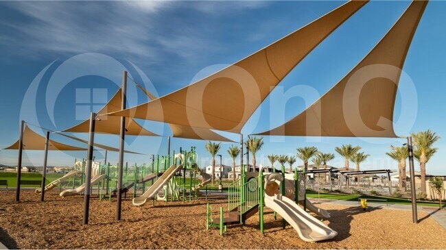 Building Photo - 23097 E Saddle Way