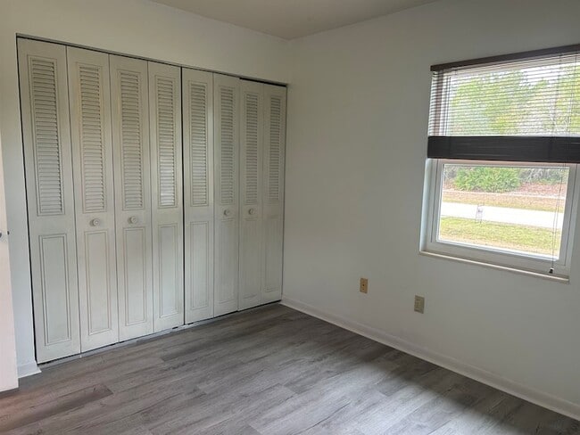 Building Photo - 289 Deltona Blvd