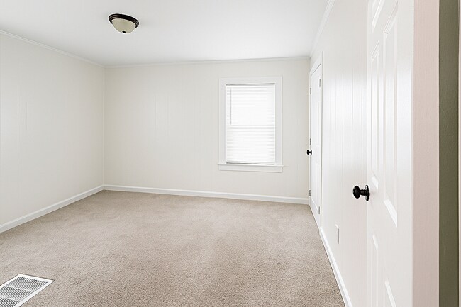 Building Photo - 3848 Spann Ave
