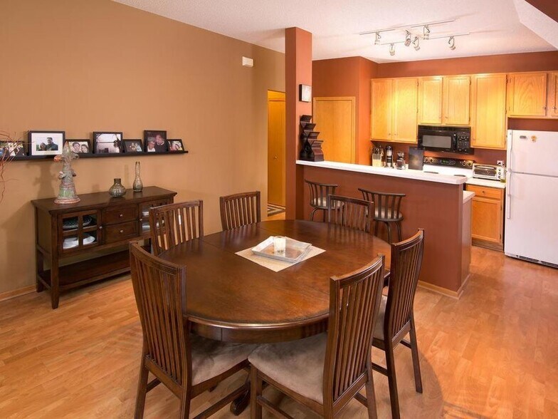 Building Photo - 14179 Plymouth Ave