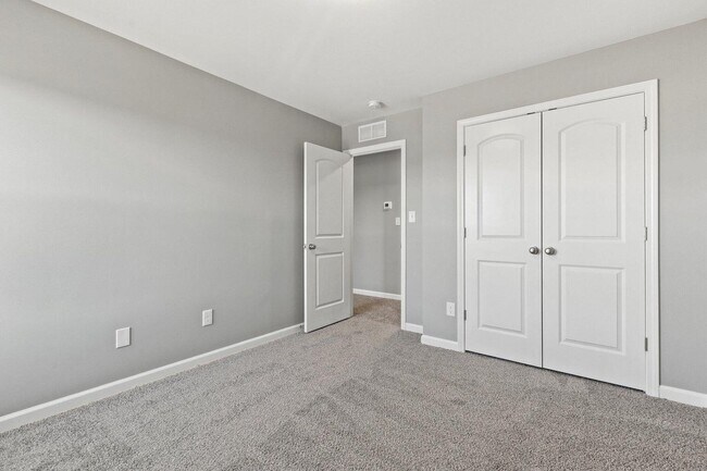 Building Photo - 504 Cripple Creek Cir