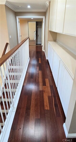 Building Photo - 1400 Post Rd