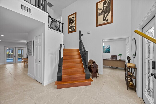 Building Photo - 2400 Seaford Dr